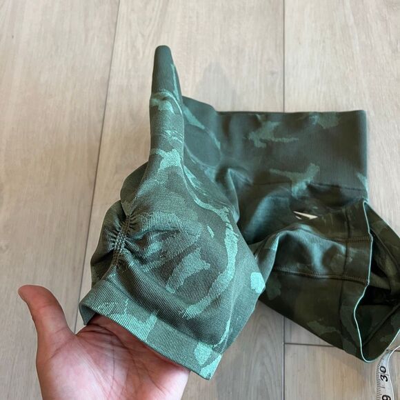 Gymshark women shorts size S - Picture 5 of 8